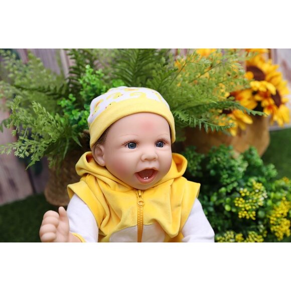🆕 Reborn Baby Doll Soft Silicone Yellow Clothes Duck Toy Accessories Birthday - Picture 8 of 8